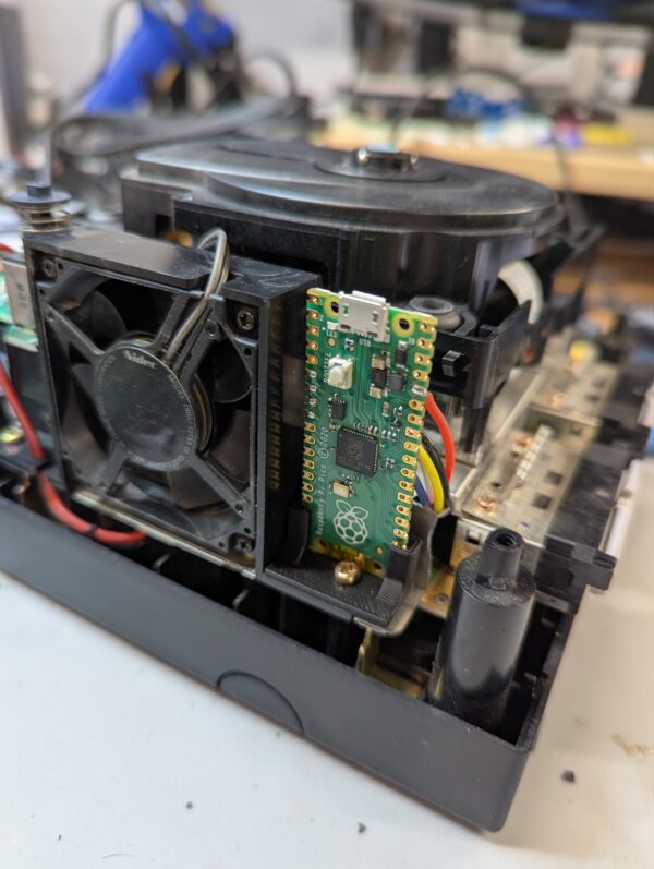 GameCube Picoboot modchip