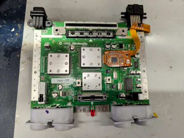 Nintendo 64 RGB mod - Image 8