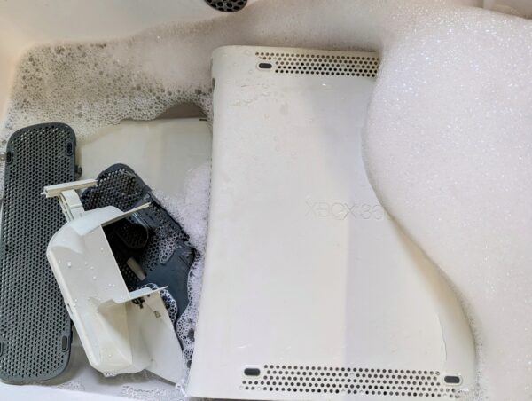 White Xbox 360 RGH1.2 500GB - Image 3