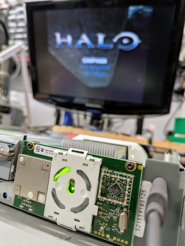 White Xbox 360 RGH1.2 500GB - Image 5