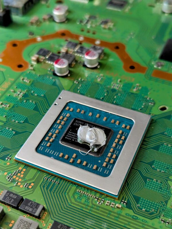 PS4 TLC Refurbishment - Image 6
