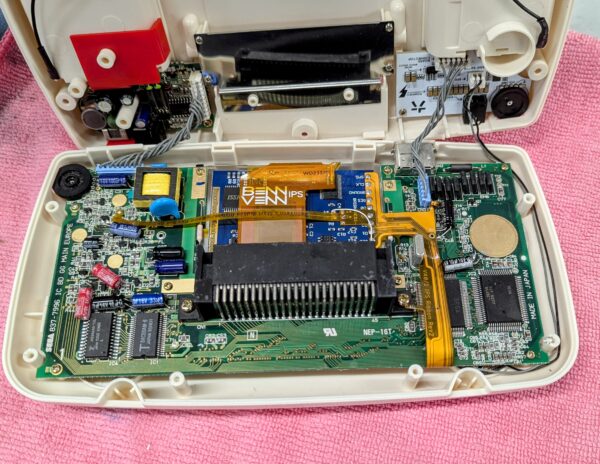 Sega Game Gear IPS Screen Install - Image 3