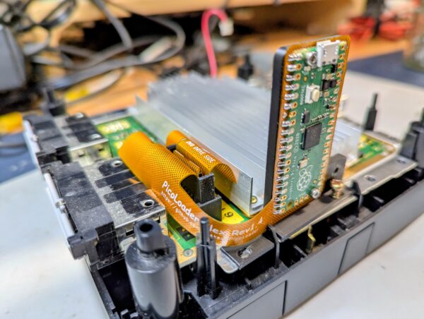 GameCube PicoLoader modchip - Image 2