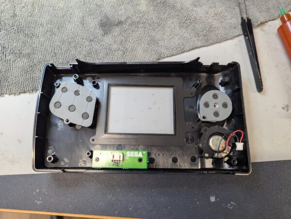 Sega Nomad IPS Screen Install - Image 4